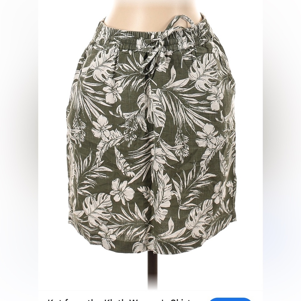 KUT skirt green and white Hawaiian